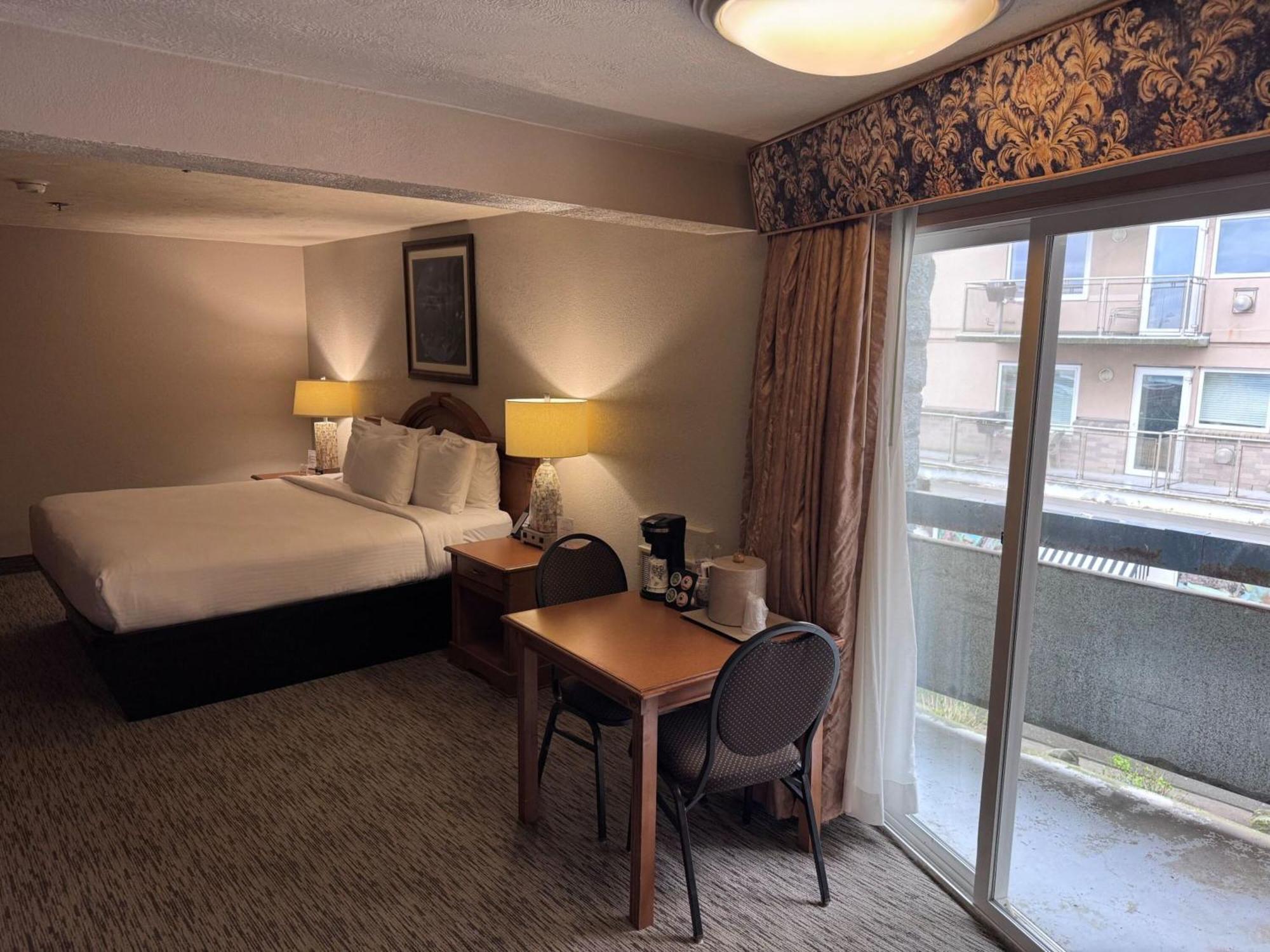 Promenade Inn & Suites Oceanfront Seaside Luaran gambar