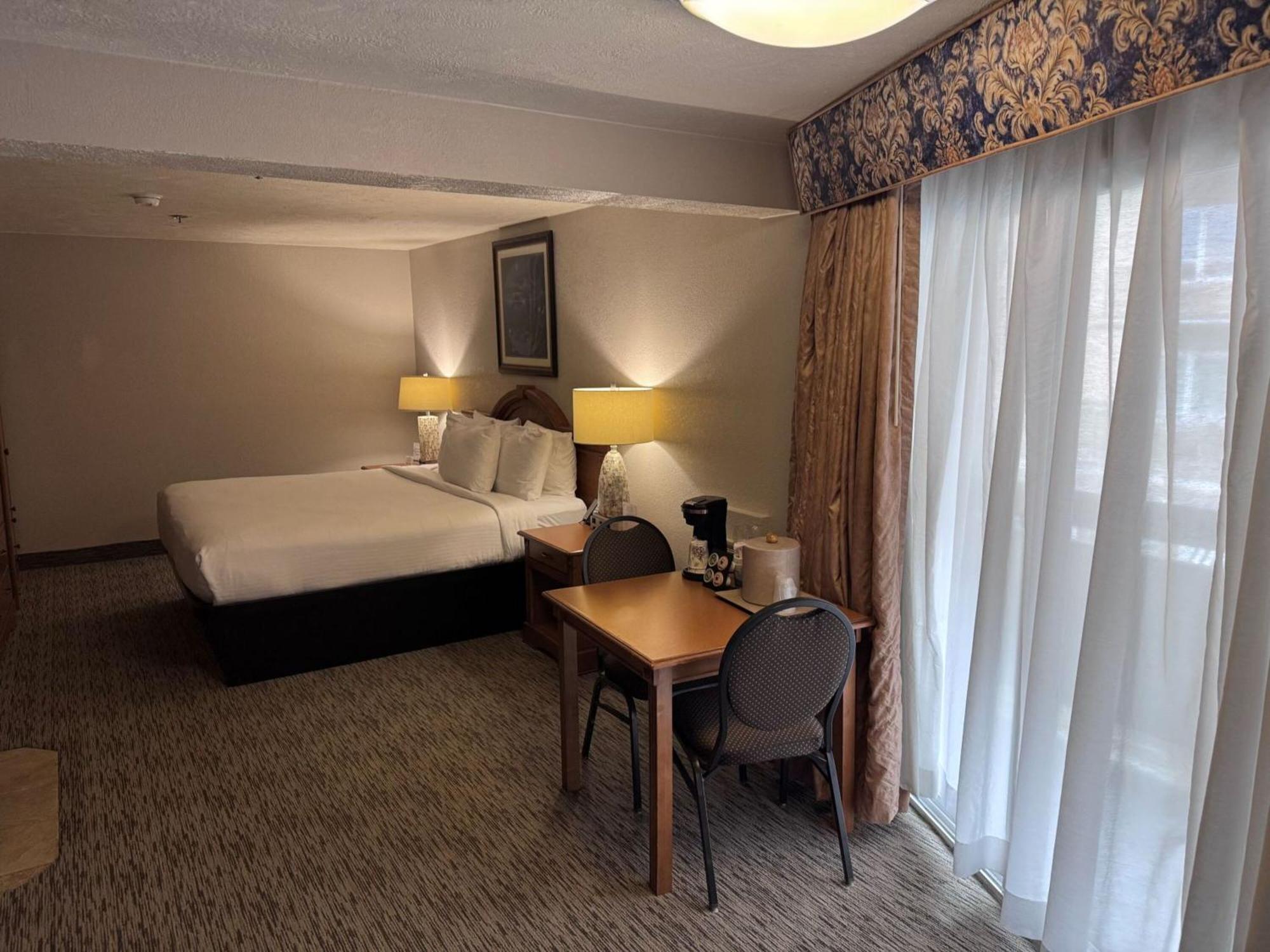 Promenade Inn & Suites Oceanfront Seaside Luaran gambar
